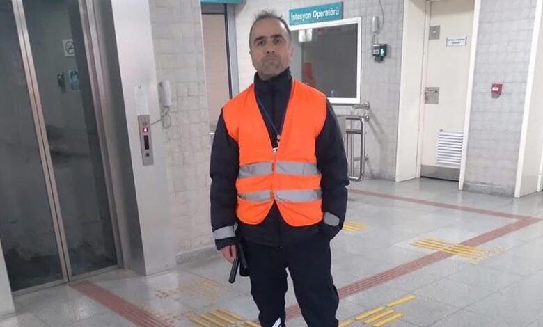 Trende sigara içtiği için kendisini uyaran güvenlik görevlisini öldürdü 1 trende sigara ictigi icin kendisini uyaran guvenlik gorevlisini oldurdu 1Fl5bUQG
