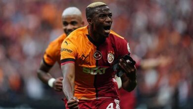 victor osimhen transferi kriz cikardi koseye sikisti UnEMUnlL