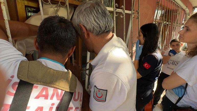 Yaşlı babasına söyledikleri herkesi şoke etti: 'Acayip bir yaratık oldun, seni mevte terk ediyorum' 5 yasli babasina soyledikleri herkesi soke etti acayip bir yaratik oldun seni mevte terk ediyorum JkpB5QKZ