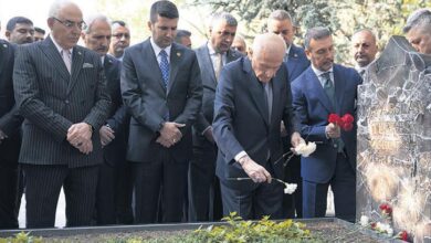 yeni periyot icin 4 adim cagrisi mhp lideri devlet bahceli turkesin kabrini ziyaret etti O1hAwzRN