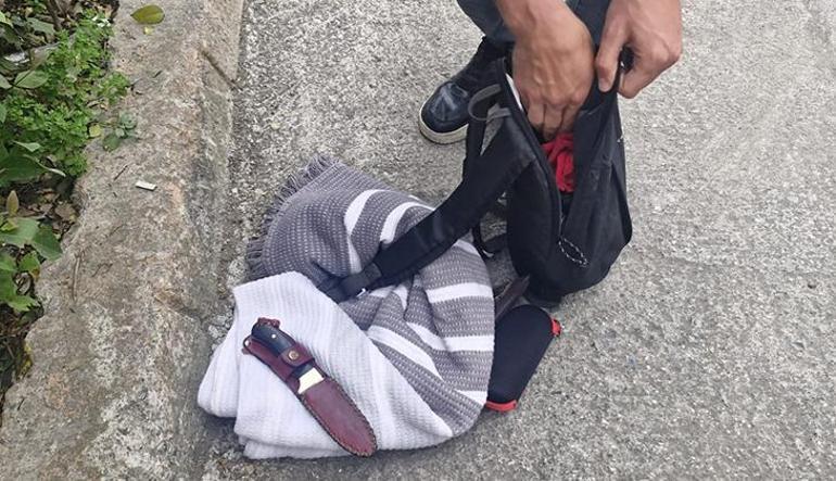 Zonguldak'ta maganda dehşeti! Gül vermek istedi, reddedilince bıçak gösterdi 2 zonguldakta maganda dehseti gul vermek istedi reddedilince bicak gosterdi 0 jZivJMAW