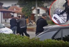 zonguldakta maganda dehseti gul vermek istedi reddedilince bicak gosterdi YgudpjHk