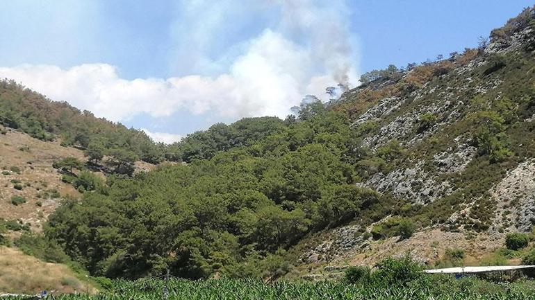 3 vilayette orman yangini yine basladi alevler yerlesim yerlerine ilerliyor 0 4bmYFuAN