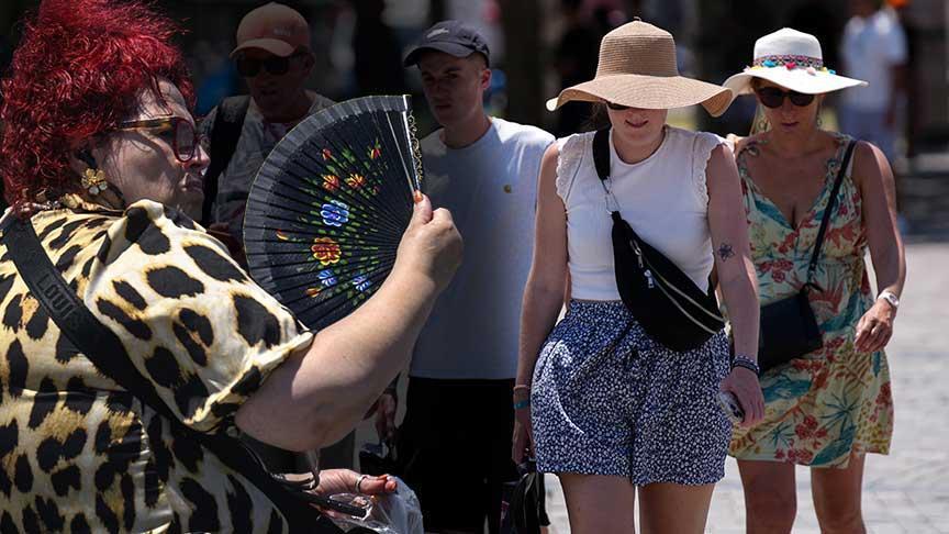 42 vilayet 35 derecenin üstünde! Sıcaklar devam edecek?