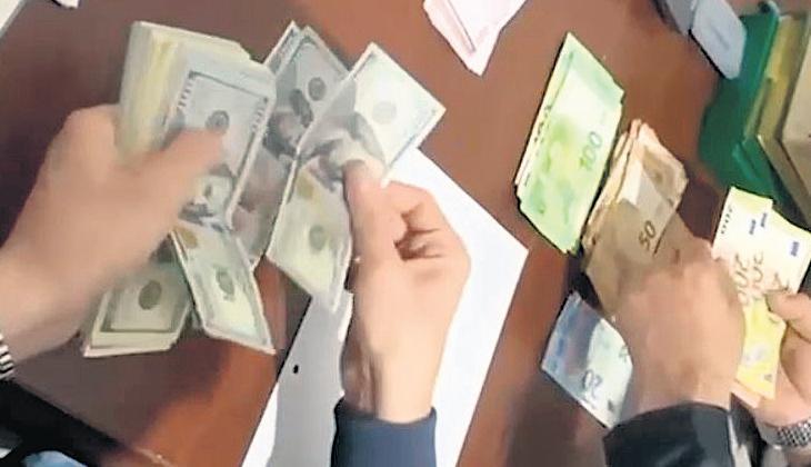 69 vilayette iki farklı FETÖ operasyonu! HAKMAR ve TATBAK’a kayyum atandı 1 69 vilayette iki farkli feto operasyonu hakmar ve tatbaka kayyum atandi buhWQzW4