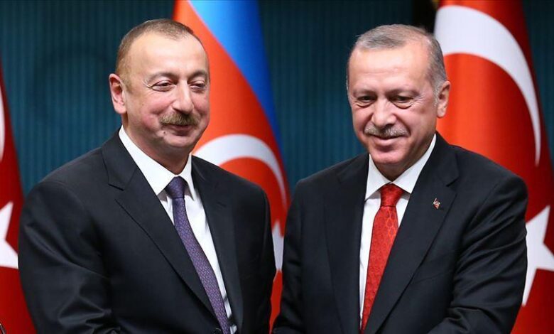 Aliyev'den Erdoğan'a terör örgütünün silah bırakması nedeniyle tebrik telefon 1 aliyevden erdogana teror orgutunun silah birakmasi nedeniyle tebrik telefon P6S52F8l