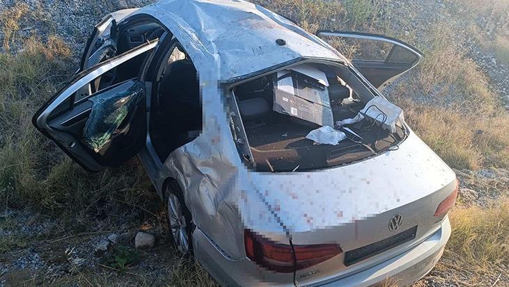 Araba zeytin bahçesine uçtu: baba öldü, eşi ve 3 çocuğu yaralandı 1 araba zeytin bahcesine uctu baba oldu esi ve 3 cocugu yaralandi P5D5NFRh