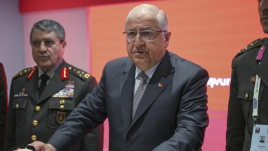 bakan guler idef 2025te aile yili standini ziyaret etti Hxch2GKO