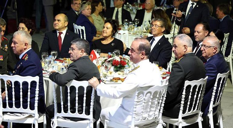 Bakan Güler, Mutlu Barış Harekatı’nın 51’inci yıl dönümü münasebetiyle düzenlenen resepsiyona katıldı 2 bakan guler mutlu baris harekatinin 51inci yil donumu munasebetiyle duzenlenen resepsiyona katildi 0 WvIRaFLO