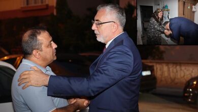 bakan isikhan 15 temmuz sehidi yakup kozanin ailesini ziyaret etti fnT2JGtl