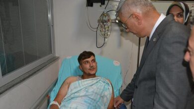 bakan memisoglu eskisehirdeki orman yangininda yaralanan orman calisanlarini ziyaret etti PjKdSdT5