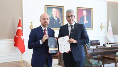 bakan memisoglu ilim yayma vakfi mutevelli heyeti baskani bilal erdogan ile bir ortaya geldi 5dBV8Jel