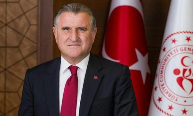 Bakan Osman Aşkın Bak, Avrupa şampiyonu ulusal atletleri tebrik etti 1 bakan osman askin bak avrupa sampiyonu ulusal atletleri tebrik etti iEAwlYns