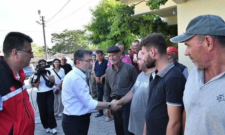 Bakan Yumaklı orman yangınından etkilenen köylerde incelemelerde bulundu 1 bakan yumakli orman yanginindan etkilenen koylerde incelemelerde bulundu 4xesqL74