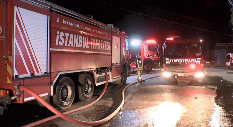 Başakşehir'de fabrikada korkutan yangın 2 basaksehirde fabrikada korkutan yangin 0 WEtQLhaN