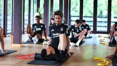 besiktasli futbolcular salonda calisti BGvnrbTR