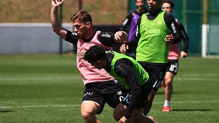 Beşiktaş'ta 3 isme birden veda! 1 besiktasta 3 isme birden veda TeeS9lc1