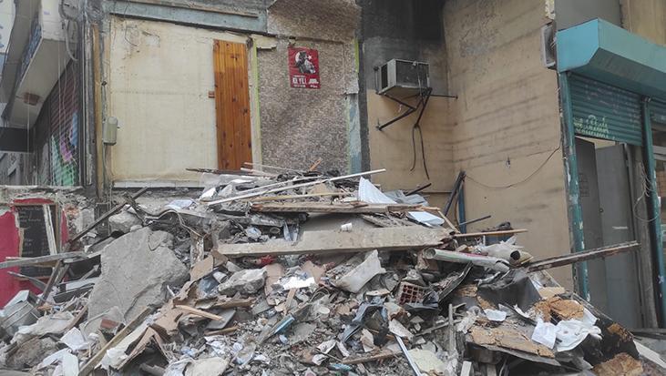beyoglunda bufedeki patlamanin hasari gunduz ortaya cikti mahalle savas alanina dondu 4TXRiv9z