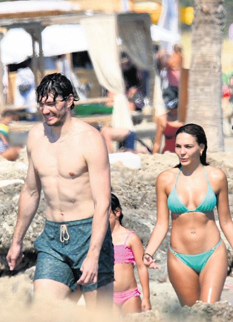 Birbirlerini öpmeye doyamadılar! Ebru Şahin ve Cedi Osman Çeşme aşığı 4 birbirlerini opmeye doyamadilar ebru sahin ve cedi osman cesme asigi 2 4KG8DFyT