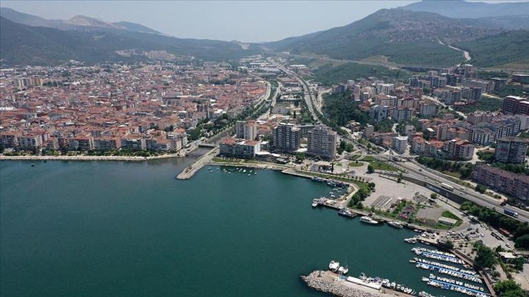 Bursa'da 2 günde 3 deprem! Profesör: 7 üzerinde bir zelzeleye hazırlık yapmamız gerekiyor 2 bursada 2 gunde 3 deprem profesor 7 uzerinde bir zelzeleye hazirlik yapmamiz gerekiyor 0 OLGSJc3n
