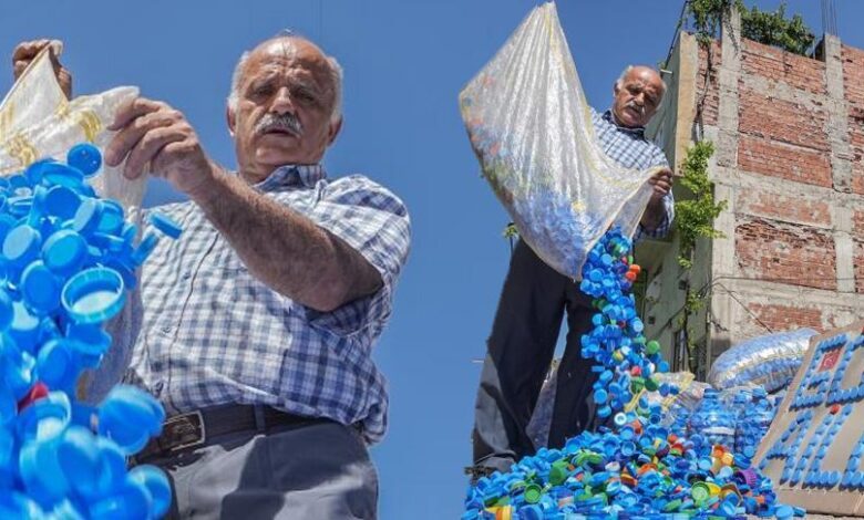 Bursa'nın sessiz kahramanı! Emekli oldu, 15 yıldır sokak sokak geziyor 1 bursanin sessiz kahramani emekli oldu 15 yildir sokak sokak geziyor XqpilpWV