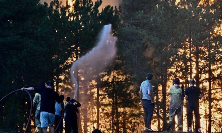 CANLI Son dakika... Bursa'da yangın 4'üncü gününde! Köyler boşaltıldı, yollar kapatıldı: İşte son durum… 1 canli son dakika bursada yangin 4uncu gununde koyler bosaltildi yollar kapatildi iste son durum cbrZzWWF