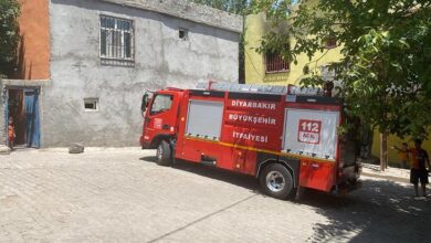 diyarbakirda mustakil konutta korkutan yangin 3 kisi dumandan etkilendi H7QDFI28