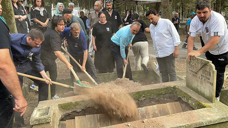 duayen spiker sabri ugan sakaryada son seyahatine ugurlandi