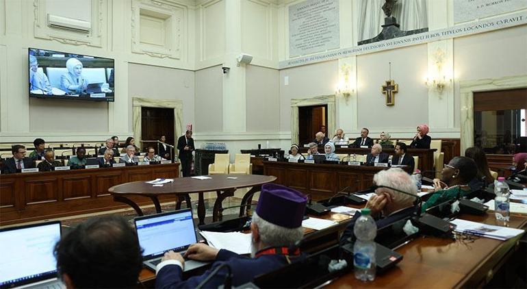 emine erdogandan kardeslik temelli iktisat etik cok taraflilik konferansina ait paylasim 0 VAAZFTgz
