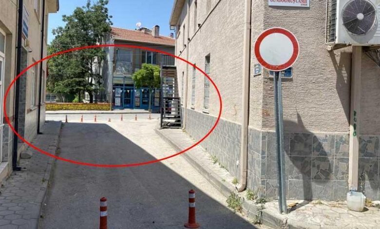 En tartışmalı sokağı! UKOME kararıyla kapatıldı 1 en tartismali sokagi ukome karariyla kapatildi vgeUOK1l