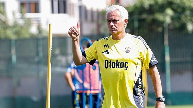 Fenerbahçe'de Lider Ali Koç'tan Devin Özek’e transfer talimatı! Yıldız futbolcu için indirim bekleniyor 2 fenerbahcede lider ali koctan devin ozeke transfer talimati yildiz futbolcu icin indirim bekleniyor 0 LEFmXifi