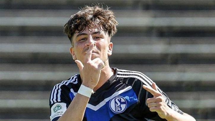 Fenerbahçe'den Almanya'dan geleceğe yatırım hamlesi! Devin Özek devrede 1 fenerbahceden almanyadan gelecege yatirim hamlesi devin ozek devrede tVnz1M9O