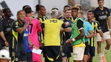 fenerbahcenin portimonense macinda ortalik karisti yedek kulubesi alana girdi FTrOH9Hl