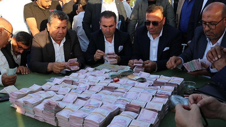 gelini altina damadi paraya bogdular dugun 2 gun surdu 1 ton et tuketildi 0 e36R2TJs