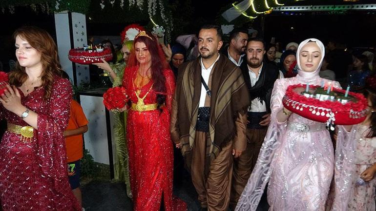 gelini altina damadi paraya bogdular dugun 2 gun surdu 1 ton et tuketildi 2 9WNvrtGt