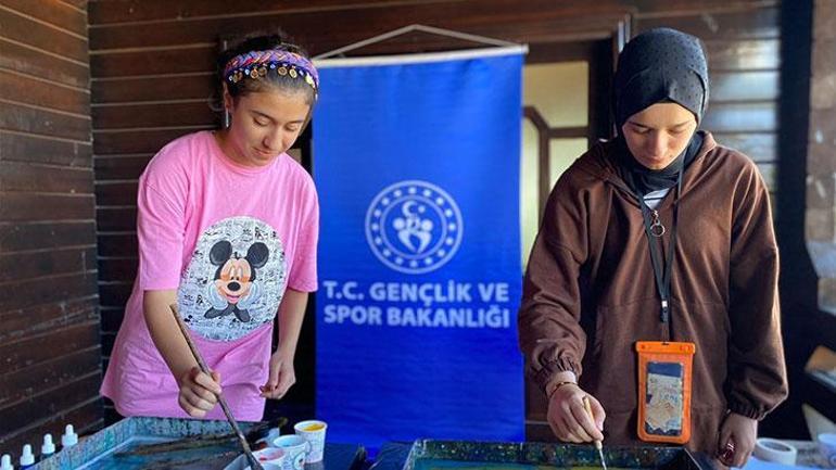 Gençlik ve Spor Bakanlığı’nın gençlik kamplarında cümbüş ve eğitim bir ortada 4 genclik ve spor bakanliginin genclik kamplarinda cumbus ve egitim bir ortada 2 J8KmC9hm