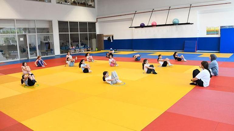 Gençlik ve Spor Bakanlığı’nın gençlik kamplarında cümbüş ve eğitim bir ortada 5 genclik ve spor bakanliginin genclik kamplarinda cumbus ve egitim bir ortada 3 2sWF7IcS