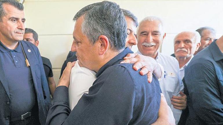 ‘Gidenler geri gelmez fakat yeni analar ağlamaz’ 2 gidenler geri gelmez fakat yeni analar aglamaz 0 eGbhansg