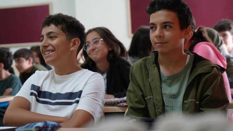 Günde yalnızca 2 saatini ders çalışmaya ayırdı! LGS birincisinin çocukluk hayali… 2 gunde yalnizca 2 saatini ders calismaya ayirdi lgs birincisinin cocukluk hayali 0 FyNTMVmB