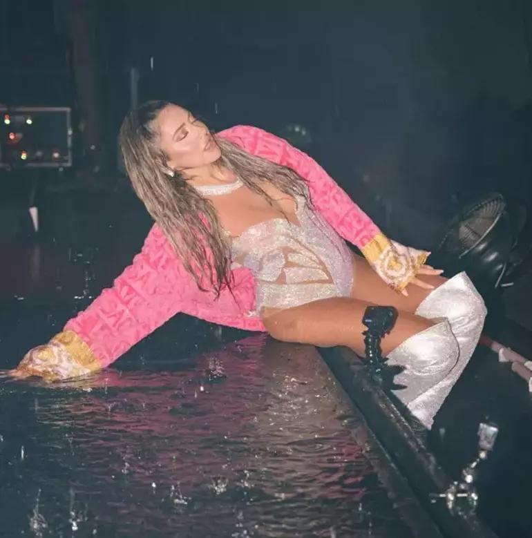 harbiye konserindeki yatak dansi olay olmustu hadiseden yeni instagram paylasimi 3 7T6BmpGW