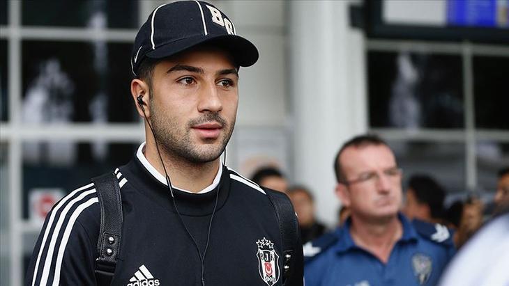 İnanç Yalçın sürprizi! Süper Lig grubuna imza attı 1 inanc yalcin surprizi super lig grubuna imza atti gPpQAgrl