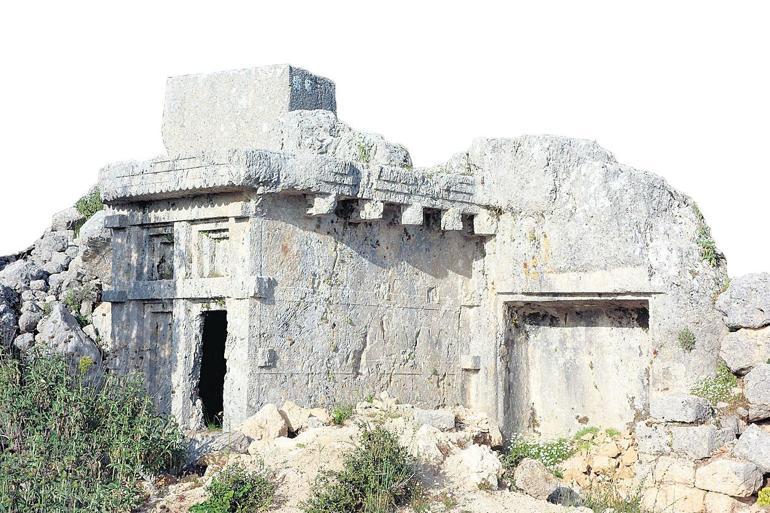 İngiliz turistlerin Türkiye’de en sevdiği yerler! ‘Şafak heykelleri altına boyuyor’ 4 ingiliz turistlerin turkiyede en sevdigi yerler safak heykelleri altina boyuyor 2 dafMdSWR
