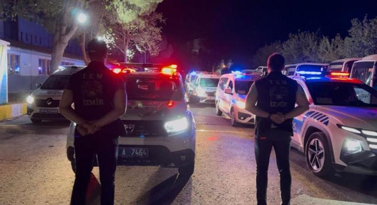 İzmir merkezli FETÖ operasyonunda gözaltı sayısı 252'ye yükseldi 2 izmir merkezli feto operasyonunda gozalti sayisi 252ye yukseldi 0 f2pJyKyu