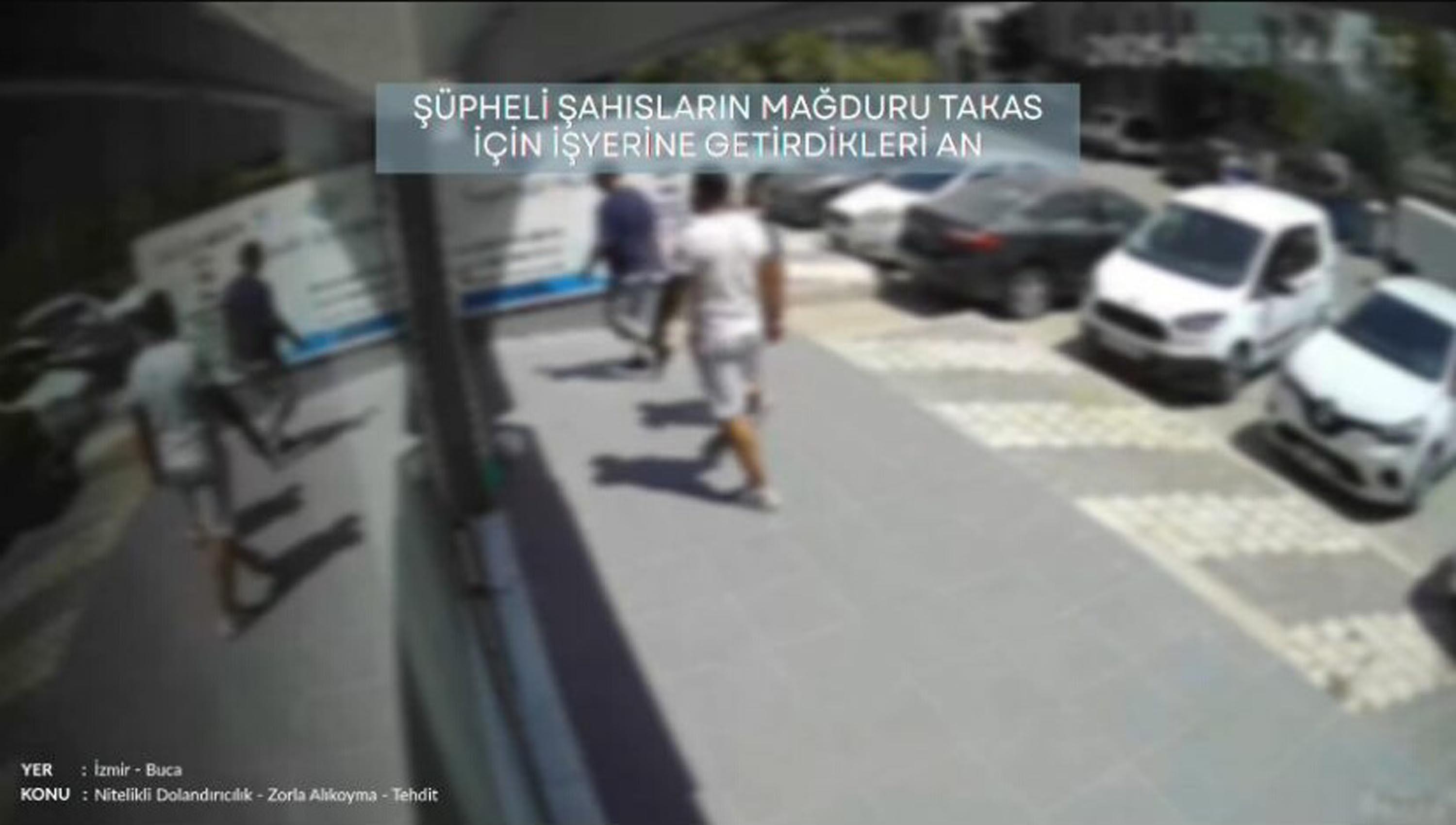 İzmir’deki sahtecilik olayında mağdurlar da dolandırıcılar da mahpusa girdi 2 izmirdeki sahtecilik olayinda magdurlar da dolandiricilar da mahpusa girdi 0 OgnXJjq7
