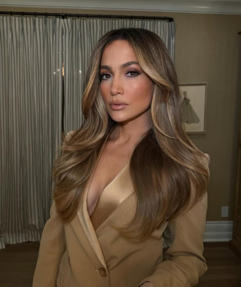 Jennifer Lopez 56'ncı yaşını Antalya'da kutladı! 2 jennifer lopez 56nci yasini antalyada kutladi 0 Y7wuGYcO