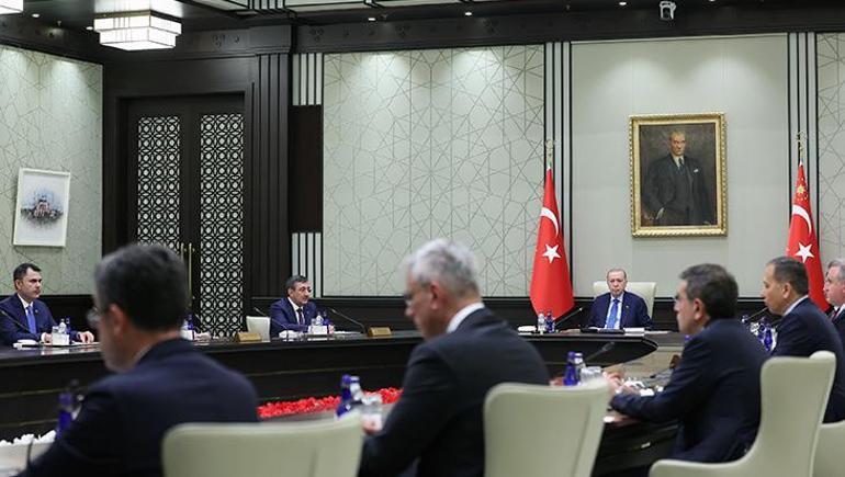 Kabine toplantısı, Erdoğan başkanlığında başladı 2 kabine toplantisi erdogan baskanliginda basladi 0 m5puY1fO