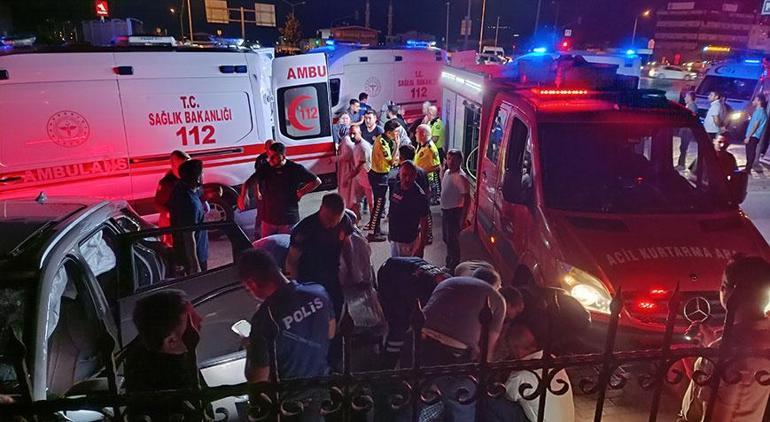 kirmizi isik ihlali kaza ile sonuclandi 8 yarali var 1 h5gkLrKu