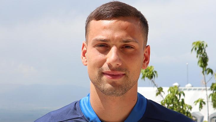 Kol Varesanovic: Futbol bizim kanımızda var 1 kol varesanovic futbol bizim kanimizda var grCXAilL