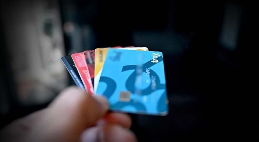 Merkez Bankası’ndan yeni adım! kredi kartı faiz oranları düşürüldü
