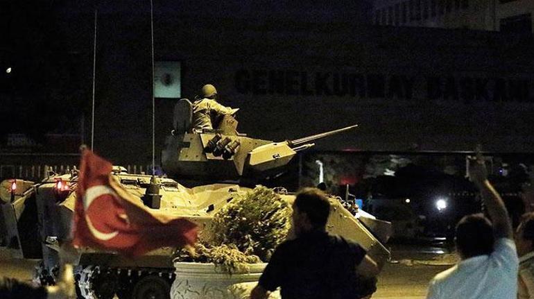 Milletin zaferi! Hain darbe teşebbüsünün üzerinden 9 yıl geçti 4 milletin zaferi hain darbe tesebbusunun uzerinden 9 yil gecti 2 Qc1nMlQZ